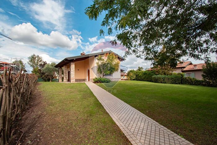 Casa quadrilocale in vendita in Via Castagnari C, Poncarale