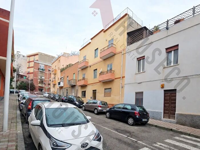 Appartamento quadrilocale in vendita in Via Monteponi, Cagliari