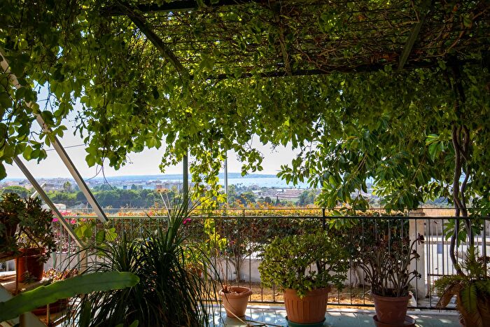 Casa con 15 locali in vendita in Viale Giulio Emanuele Rizzo, Siracusa