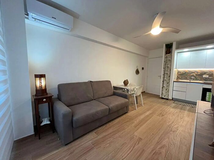 Appartamento trilocale in vendita in Via del Mare, Alcamo