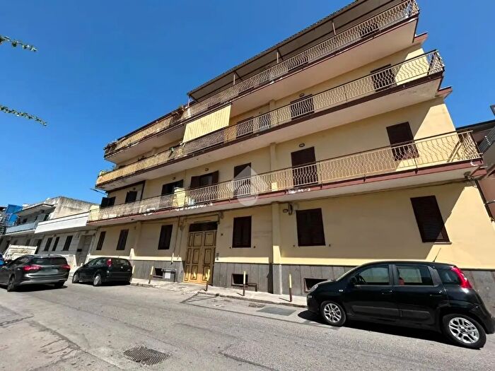 Appartamento trilocale in vendita in Via Lecce, Casoria