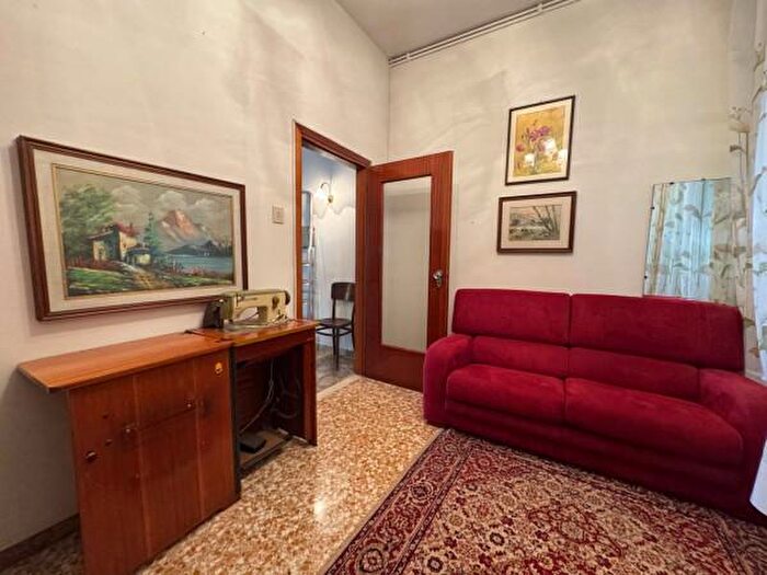 Appartamento con 5 locali in vendita in Via Ravegnana, Forli