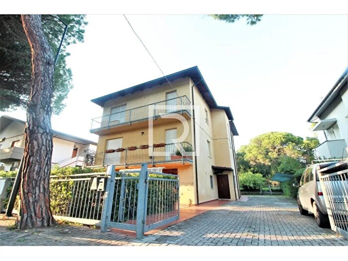 Appartamento con 5 locali in vendita in Via Lorenzo Ghiberti Cervia, Cervia