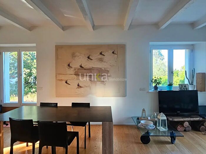 Casa con 6 locali in vendita in Via Santa Lucia Snc, Jesi