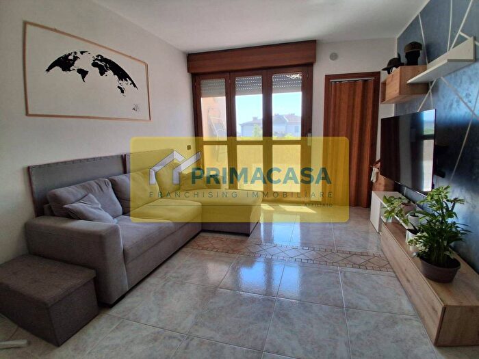 Appartamento quadrilocale in affitto in Via Martiri della Libertà, Sant'Angelo, Santa Maria di Sala