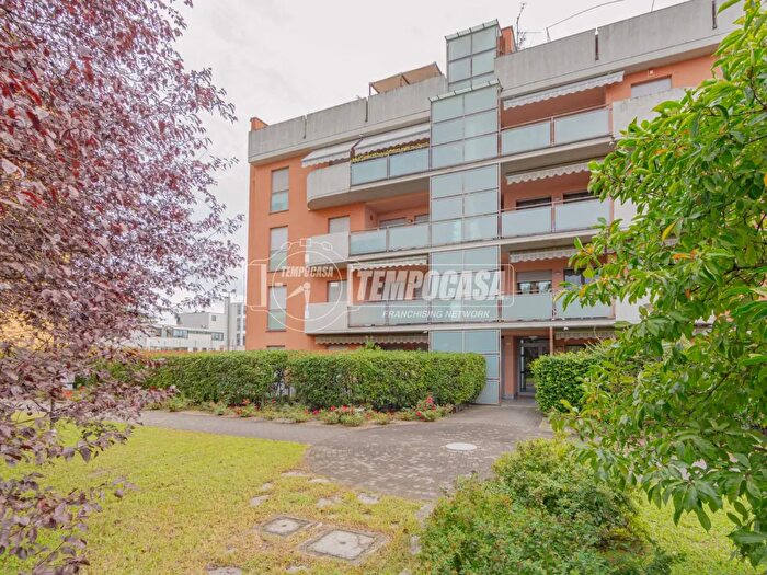 Appartamento trilocale in vendita in Via Castellana C, Vigevano