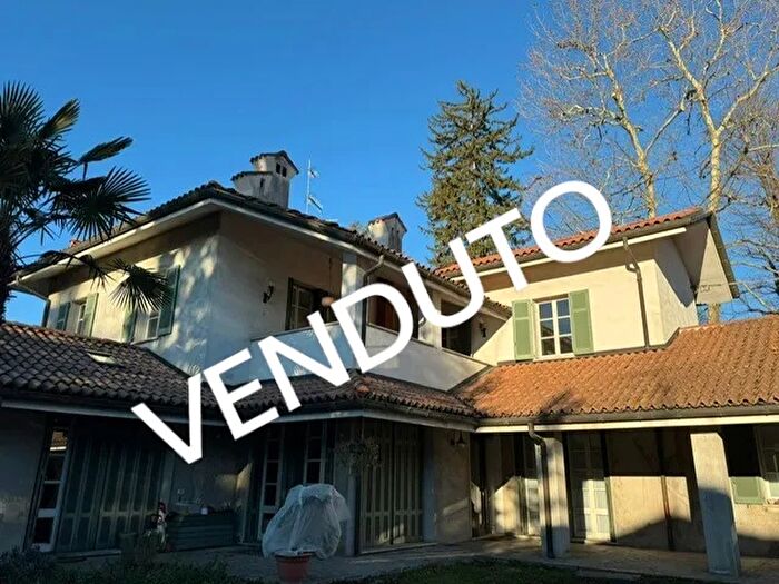 Appartamento quadrilocale in vendita in Via Armando Diaz Malnate Va Italia, Malnate