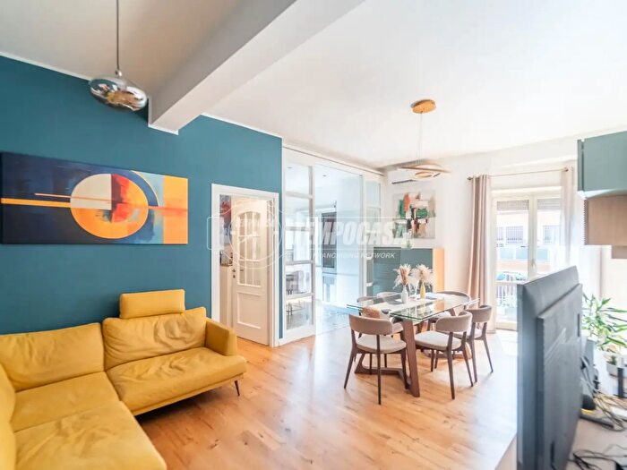 Appartamento trilocale in vendita in Via dei Lauri, Roma