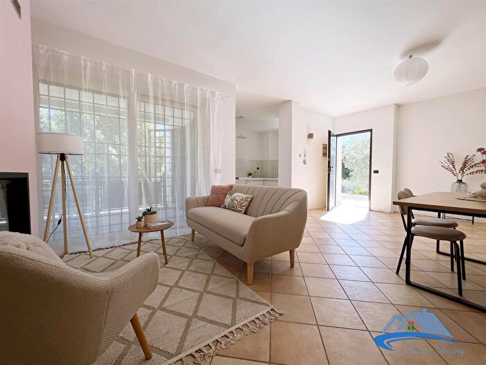 Casa con 6 locali in vendita in Vocabolo Cannucciano, Stroncone