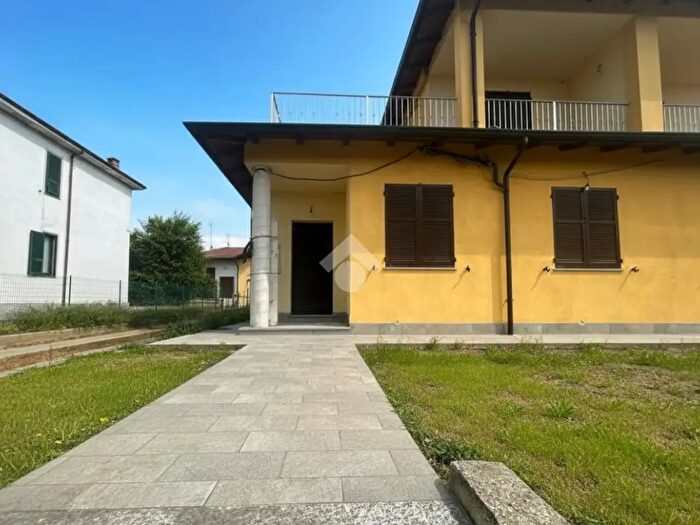 Casa con 5 locali in vendita in Strada Valle, Pozzolo Formigaro