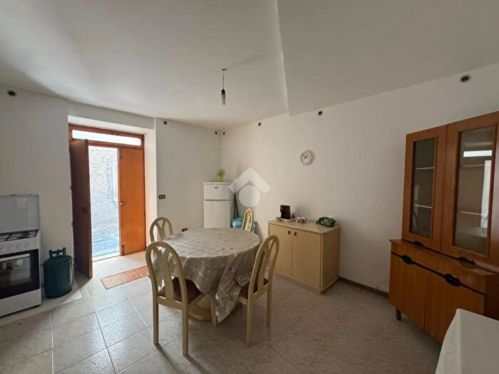 Casa trilocale in vendita in Via Marina, Belmonte Calabro