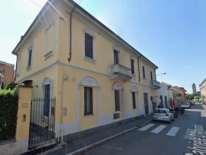 Case in Vendita e in Affitto - 3