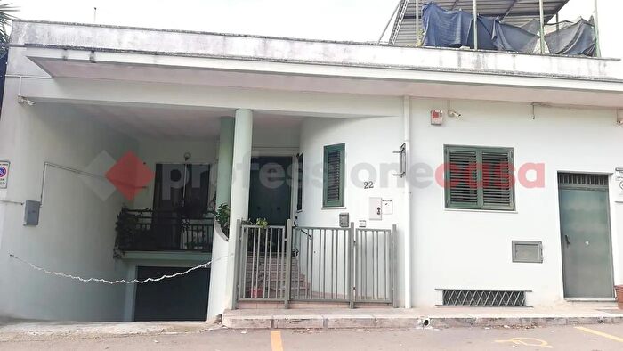 Casa quadrilocale in vendita in Via Cesare Giuseppe Abba, Oria