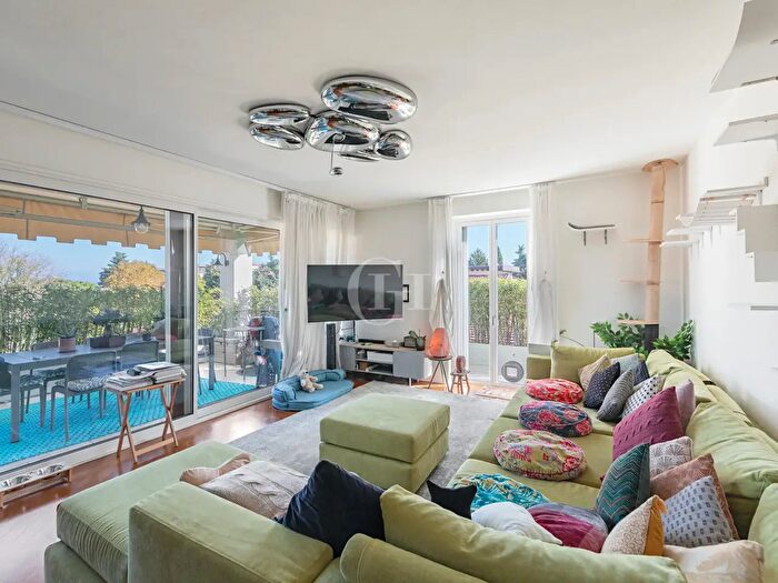 Appartamento quadrilocale in vendita in Desenzano Del Garda