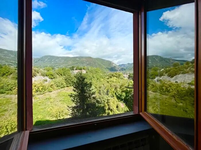 Appartamento trilocale in vendita in Via Tre Venezie, Terni