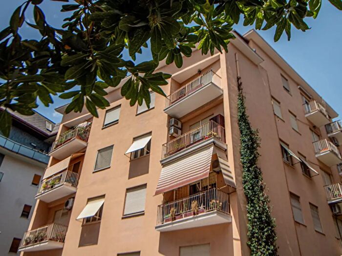 Appartamento quadrilocale in vendita in Piazza Irnerio, Roma
