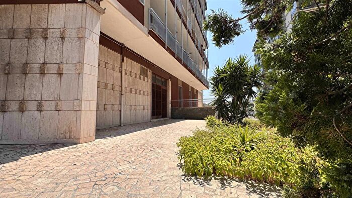 Appartamento con 8 locali in vendita in Via Borgetti, Catania