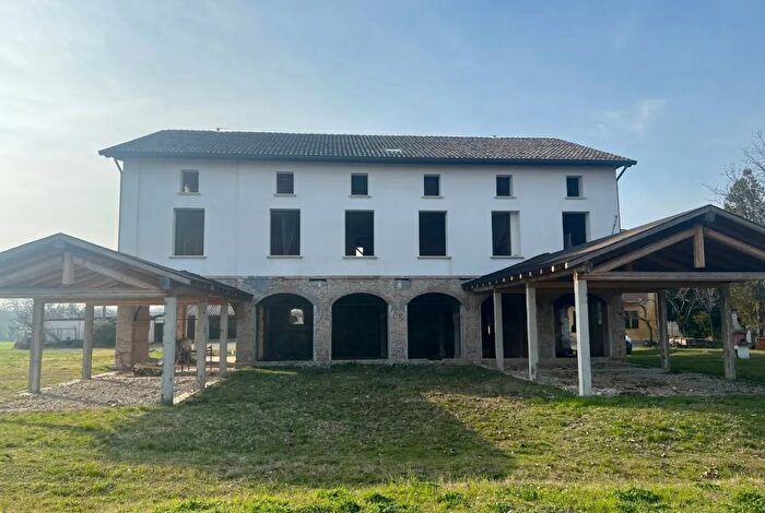 Casa in vendita in Reggio Emilia