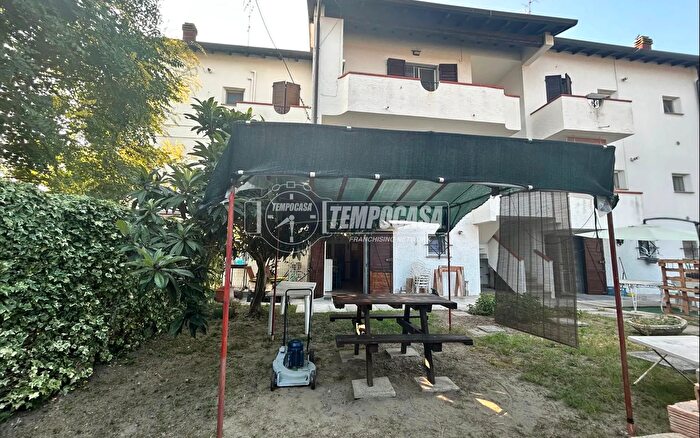 Appartamento trilocale in vendita in Viale Etiopia Lido delle Nazioni, Comacchio