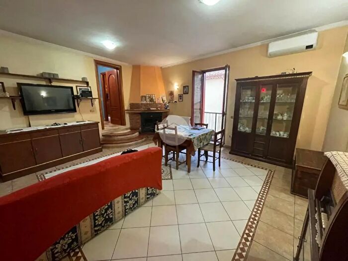 Appartamento quadrilocale in vendita in Via Rivocati, Cosenza