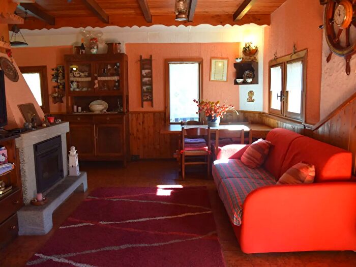 Casa trilocale in vendita in Località Ronchi Dentro, Vanzone Con San Carlo