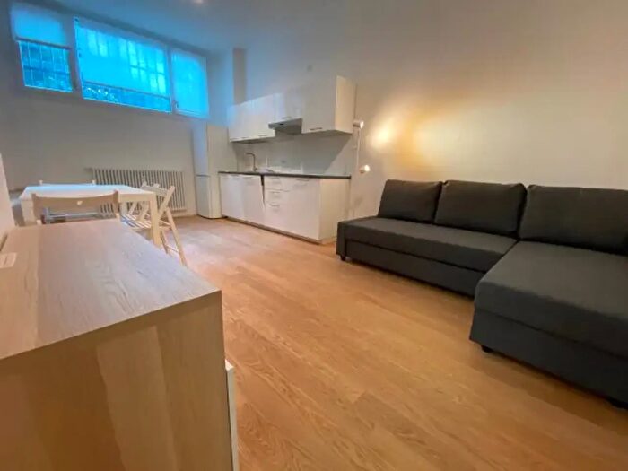 Appartamento bilocale in affitto in Via Giuseppe Frua, Milano