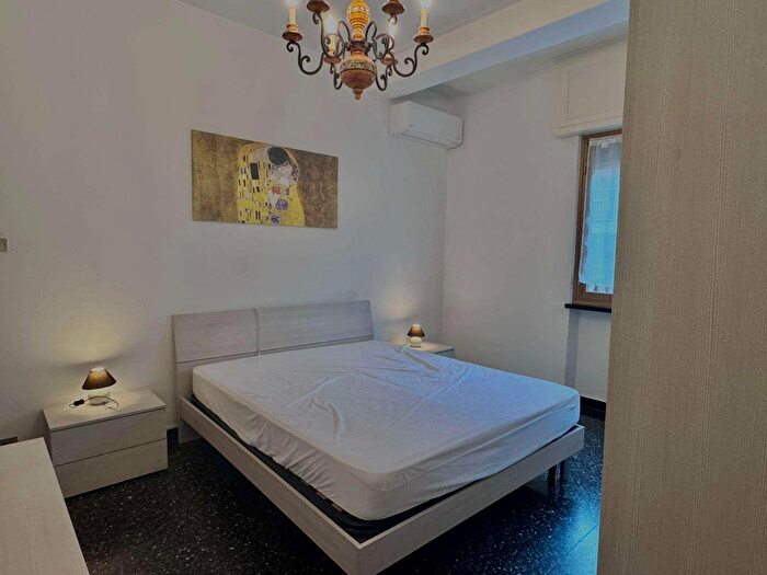 Appartamento trilocale in affitto in Via Pescetto, Albisola Superiore