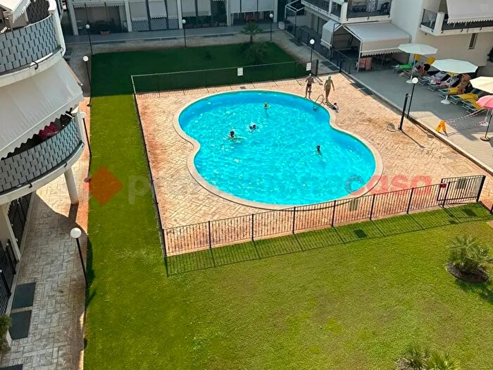 Appartamento quadrilocale in vendita in Via Rimini, Tortoreto