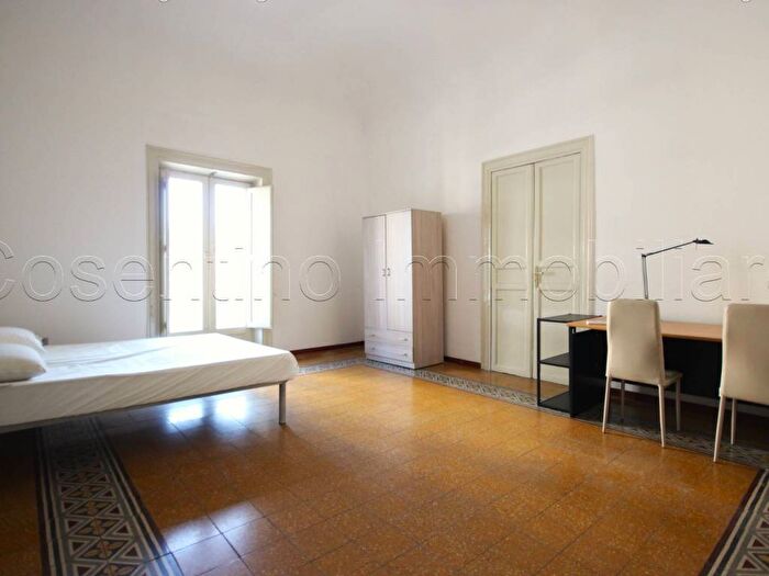 Appartamento con 5 locali in affitto in Calatafimi Bassa Indipendenza, Palermo