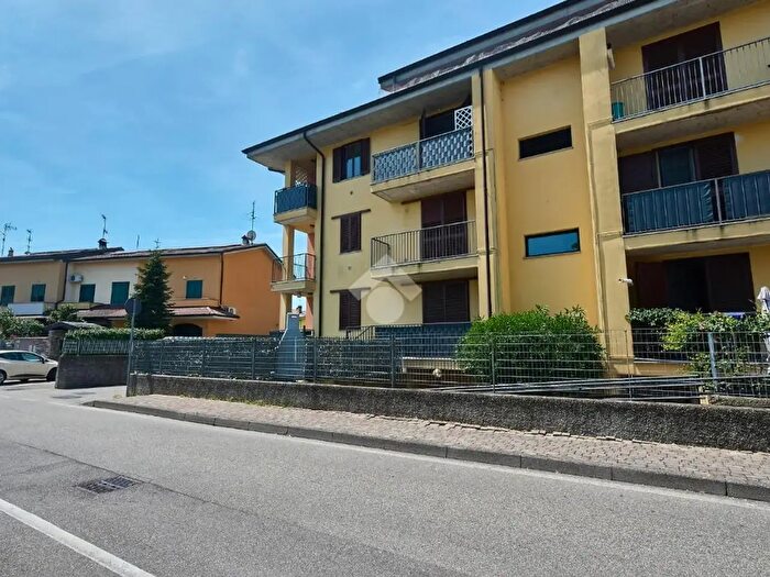 Appartamento bilocale in vendita in Via Miglioli, Zelo Buon Persico