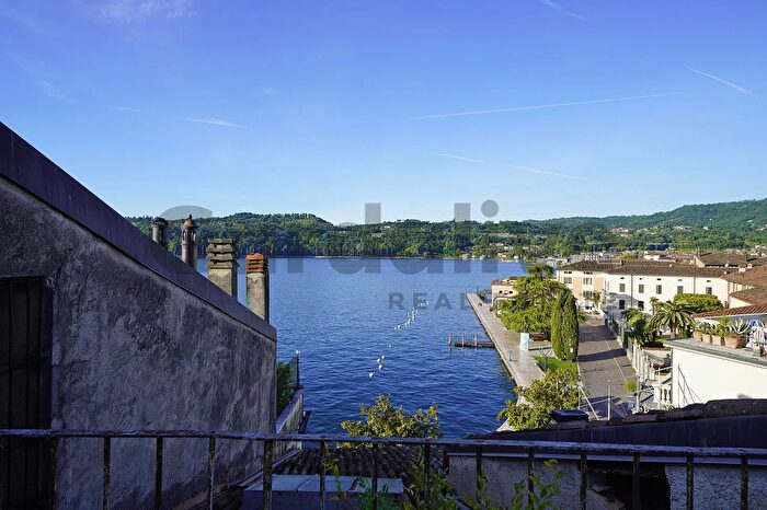 Appartamento in vendita in Via San Carlo a Salò, Salo