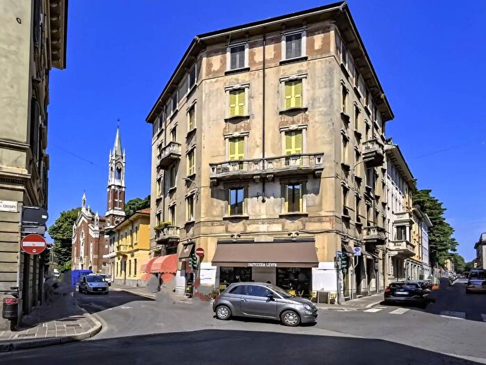 Appartamento trilocale in affitto in Via dei Mille, Centro Storico, Monza
