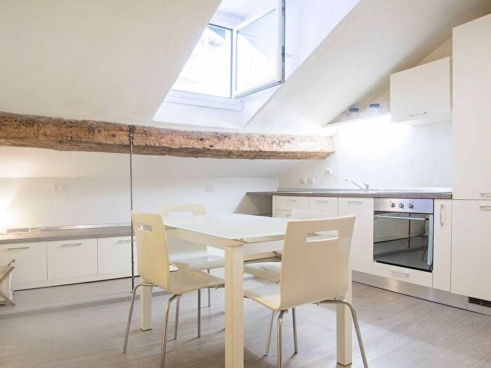 Appartamento bilocale in affitto in Via Caminadella, SantAmbrogio, Milano