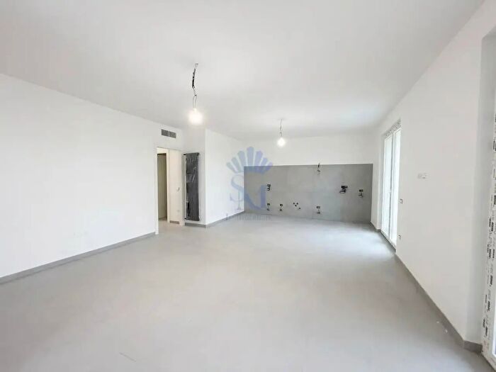 Appartamento con 5 locali in vendita in Caserta