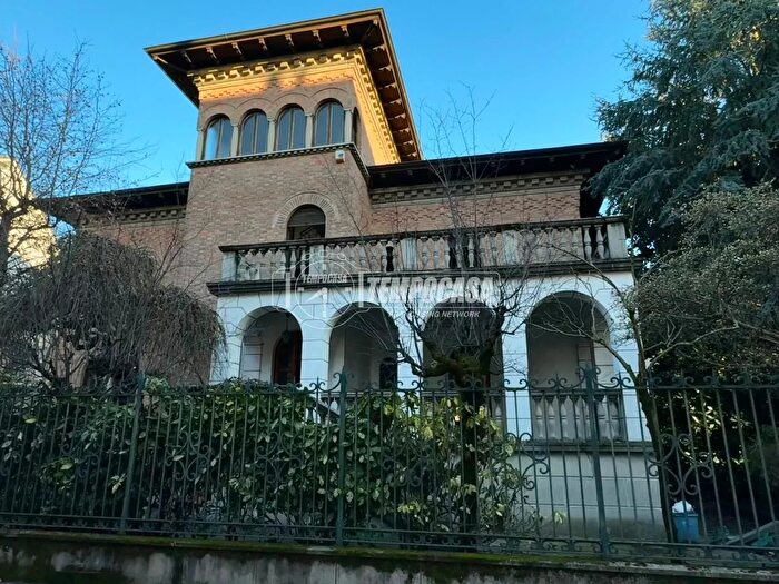 Casa con 15 locali in vendita in Via Turati, Settimo Torinese