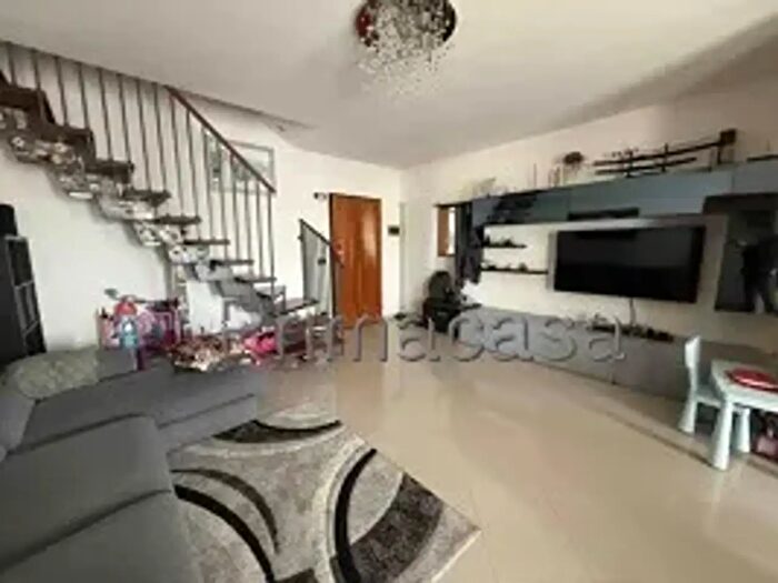 Appartamento trilocale in vendita in Via Artemisia, Chioggia