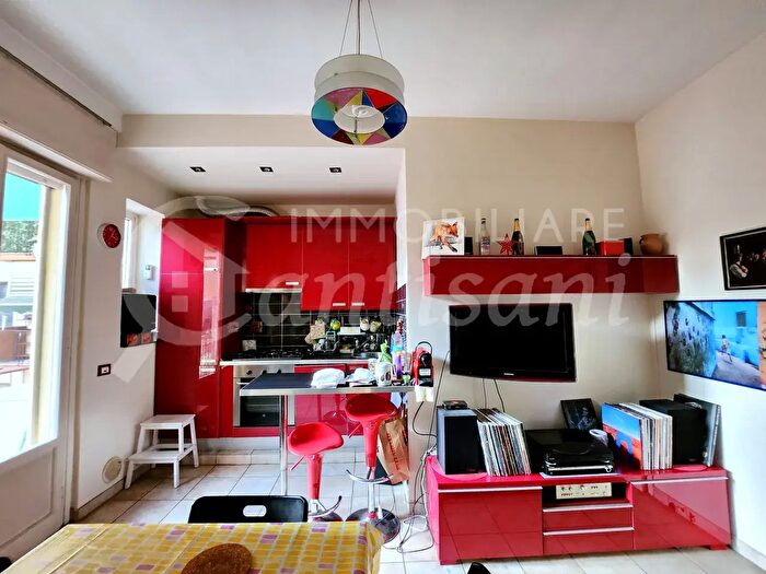 Appartamento bilocale in affitto in Via di Novoli, Firenze