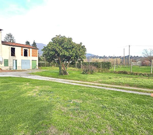 Casa con 7 locali in vendita in Marlia, Capannori