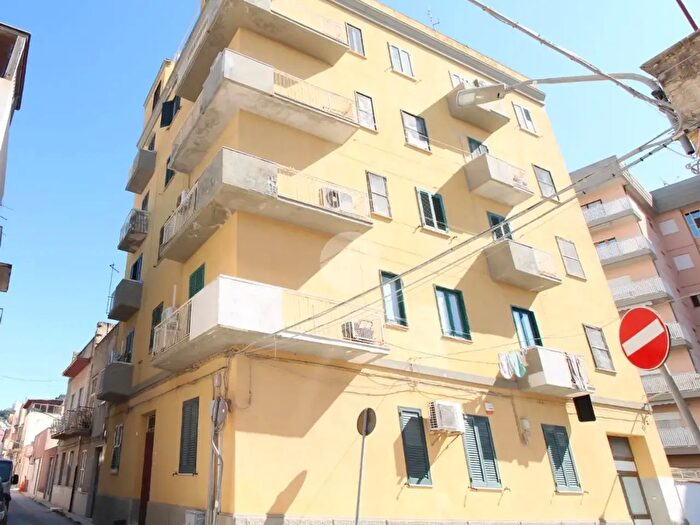 Appartamento trilocale in vendita in Via Giovan Battista Pergolesi, Trapani