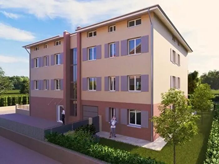 Appartamento quadrilocale in vendita in Via Velasquez, San Martino In Rio