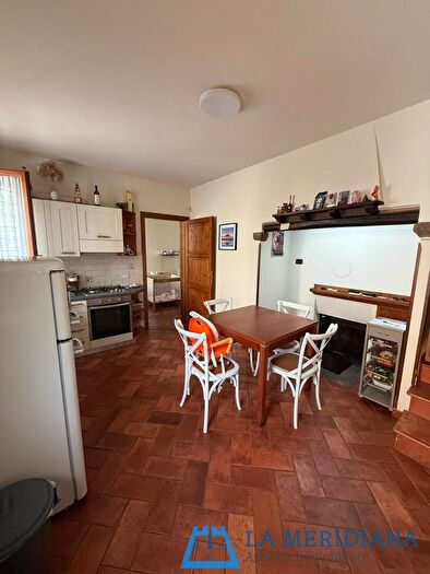 Casa quadrilocale in vendita in Larciano