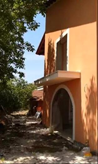 Casa con 6 locali in vendita in Via Fornoli, Roccagorga