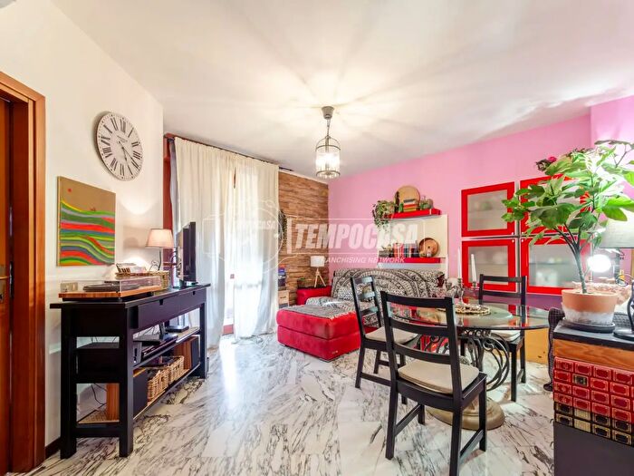 Appartamento trilocale in vendita in Viale Monza, Milano