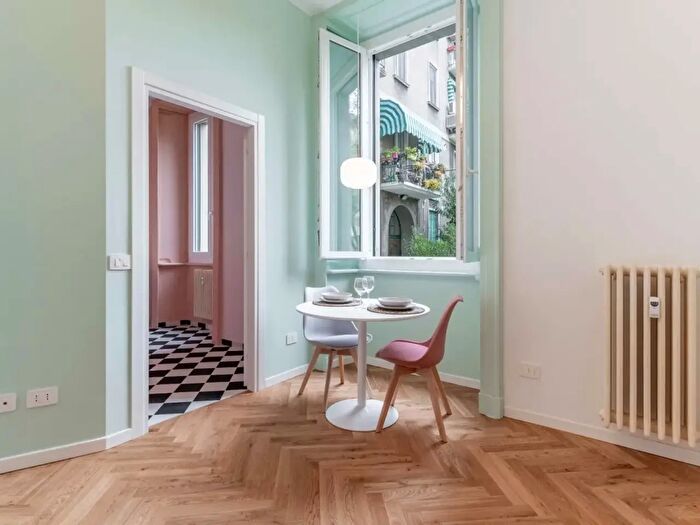 Appartamento monolocale in affitto in Alzaia Naviglio Pavese, Milano