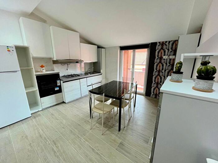 Appartamento quadrilocale in affitto in Via Miguel De Cervantes Saavedra, Centro, Avezzano