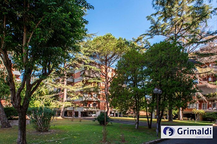 Appartamento quadrilocale in vendita in Via dellImbrecciato, Roma