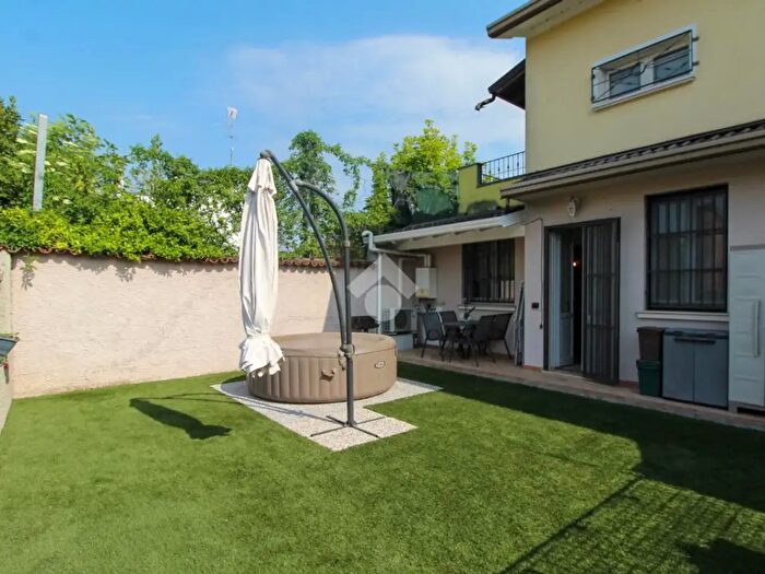 Appartamento bilocale in vendita in Via Naviglio, Ghedi