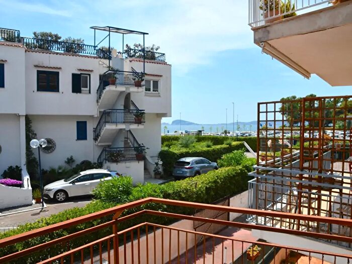 Appartamento con 5 locali in vendita in Formia
