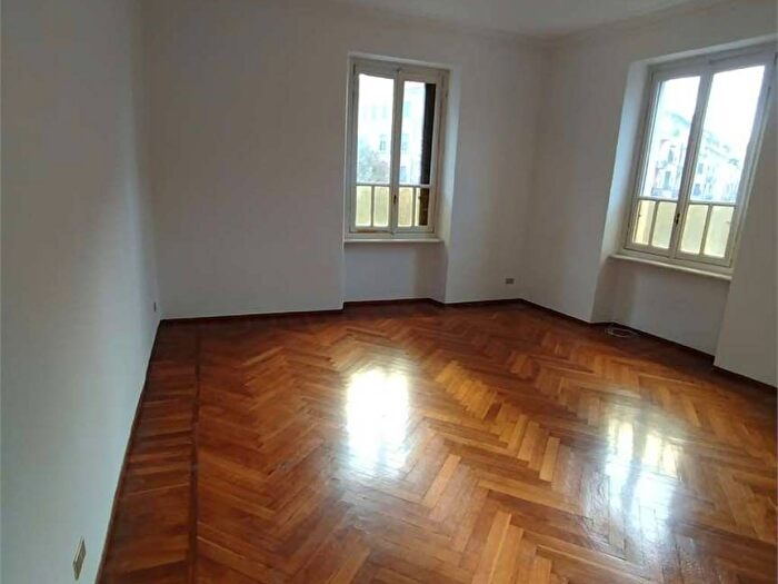 Appartamento con 6 locali in affitto in VIA MORGHEN, San Donato, Torino
