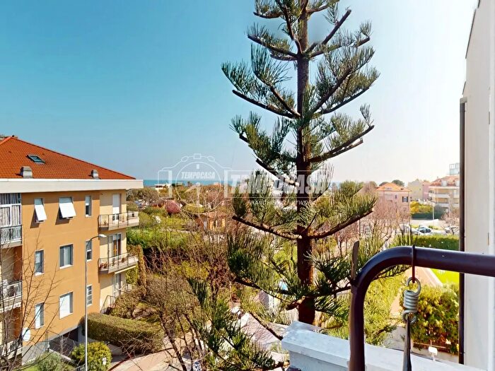 Appartamento bilocale in vendita in Via Nino Bixio, Albenga